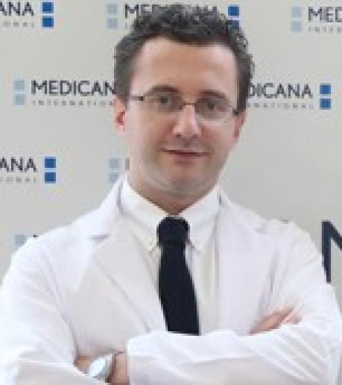 Op. Dr. Fatih Akova