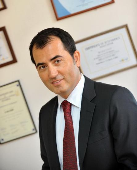 Op. Dr. Murat Üstün