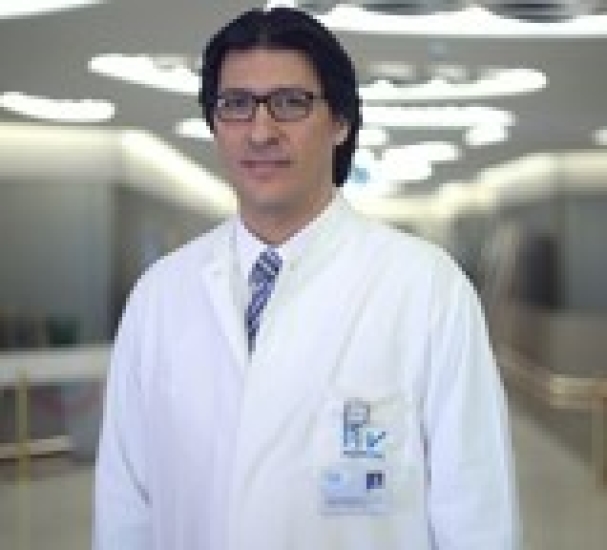 Op. Dr. Tolga Akkaya